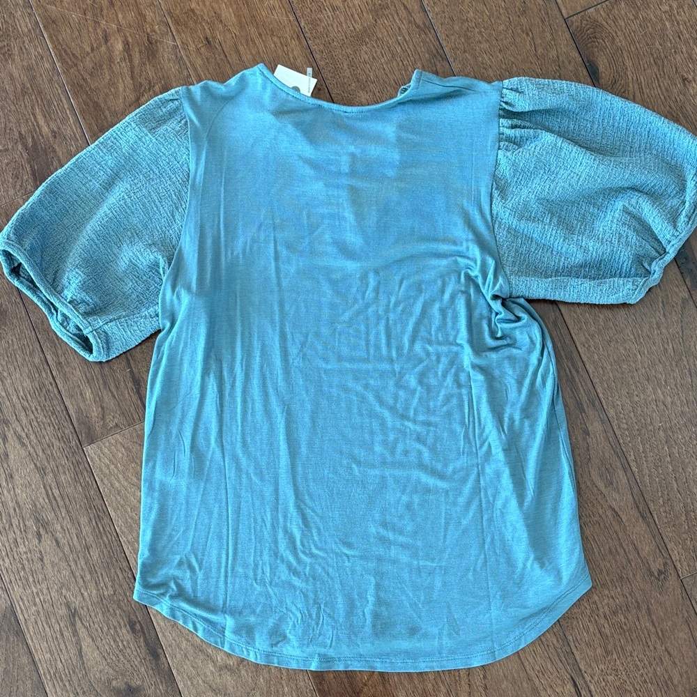 Bordeaux Dusty Blue Buttoned Top - Picture 4 of 4